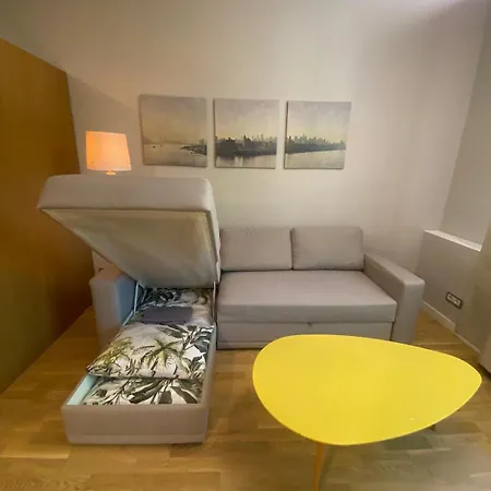 Apartment Living Jaksto Place *